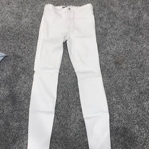 white stretchy jeans